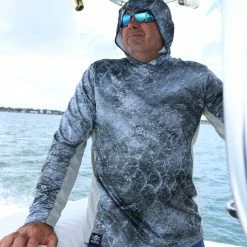 Calcutta Apparel Men's Long Sleeve Performance Hoodie - Mossy Oak® Cloudbank 7 Calcutta Apparel Men's Long Sleeve Performance Hoodie - Mossy Oak® Cloudbank